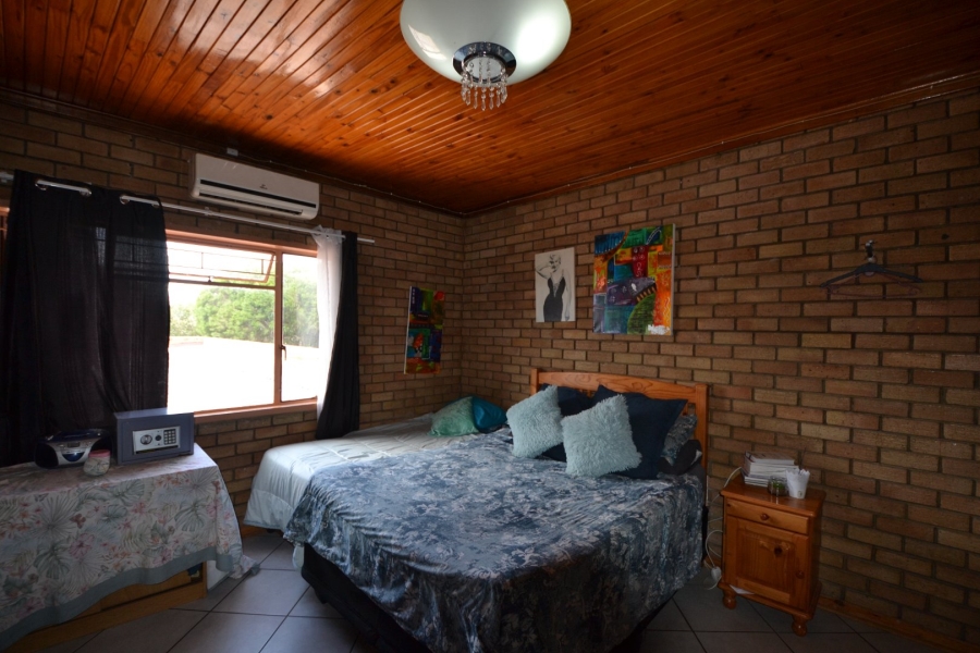 7 Bedroom Property for Sale in Riebeeckstad Free State